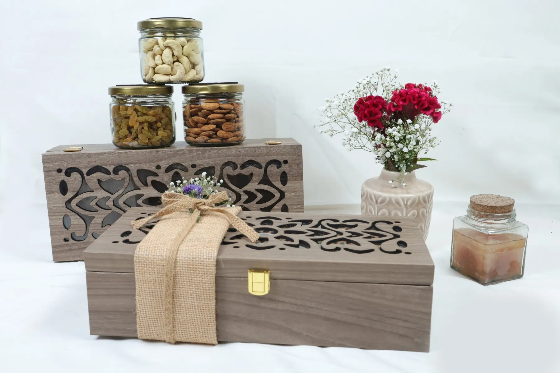 BOX OF 3 JARS – Kaju, Kishmish & Pista